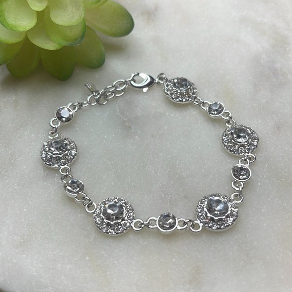Napier Jewelry - Napier 5 Stone Sparkling Crystal Chain Bracelet